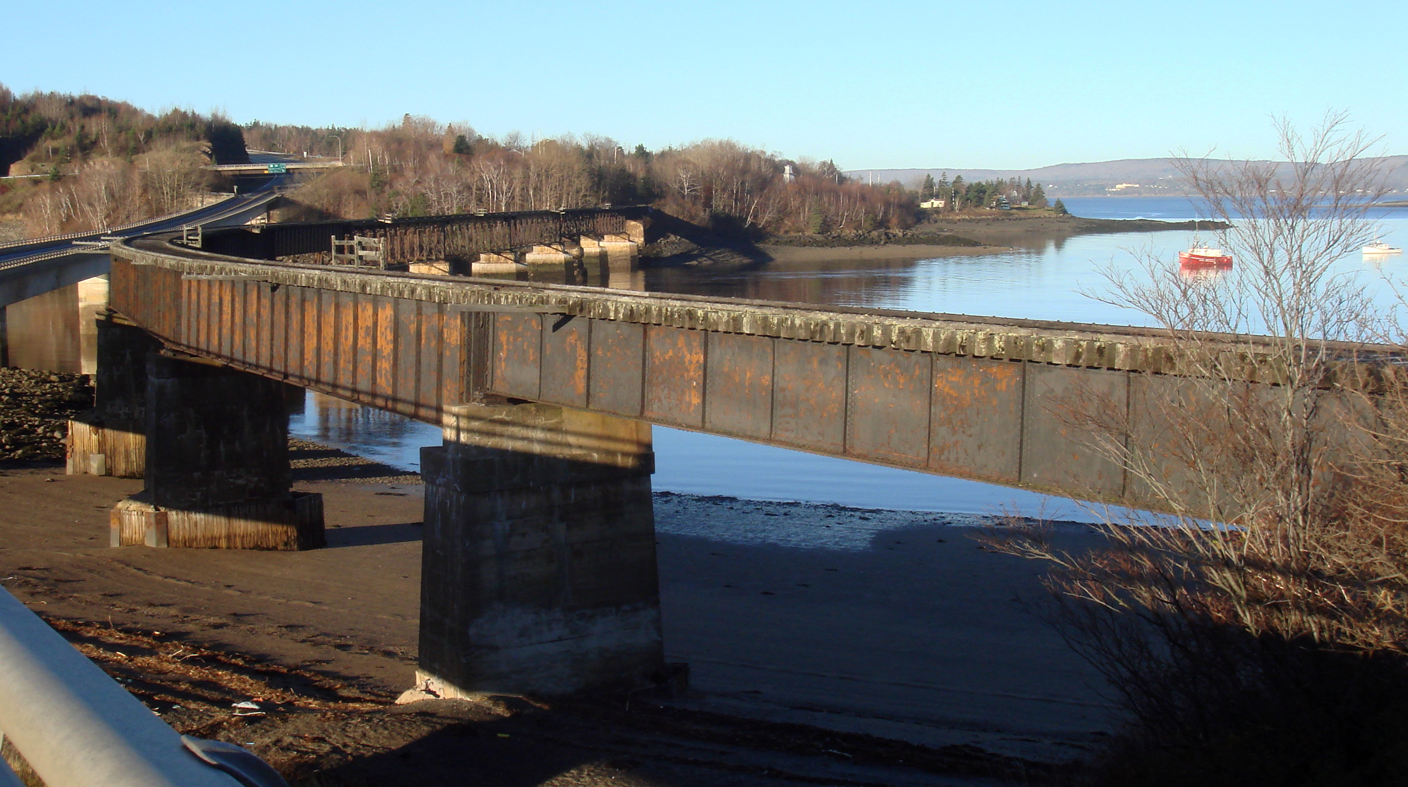 Dominion Atlantic Railway: Bear River Bridge, Digby County, Nova Scotia, 12 Nov 2010