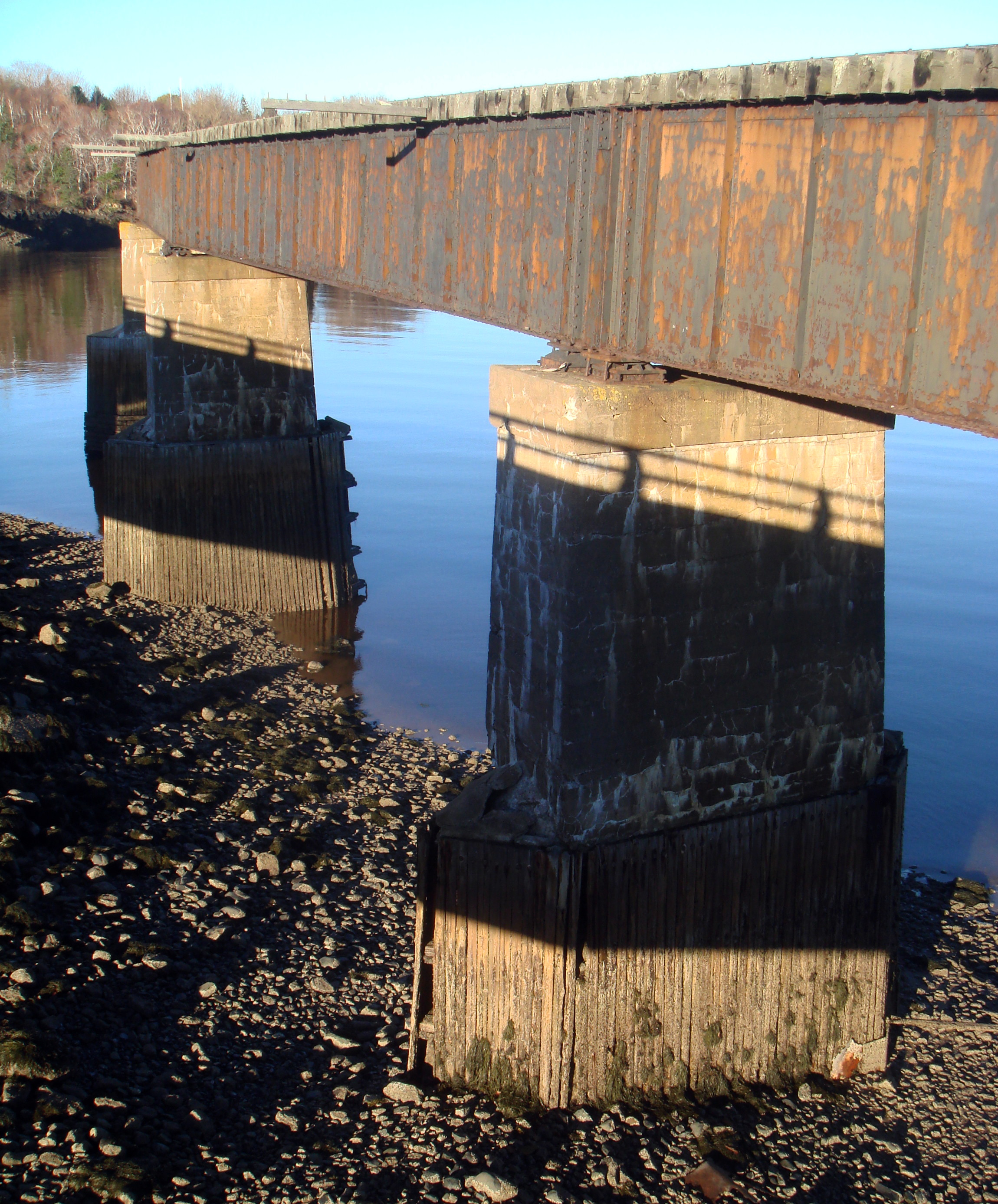 Dominion Atlantic Railway: Bear River Bridge, Digby County, Nova Scotia, 12 Nov 2010