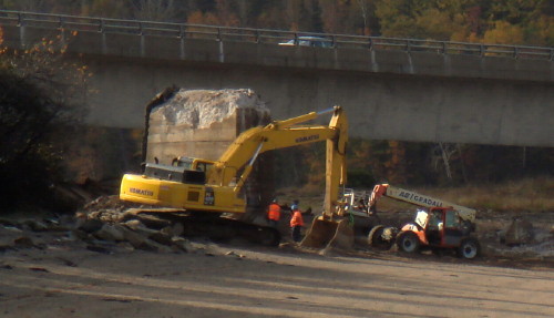 Dominion Atlantic Railway: Bear River Bridge, Digby County, Nova Scotia, 18 Oct 2011