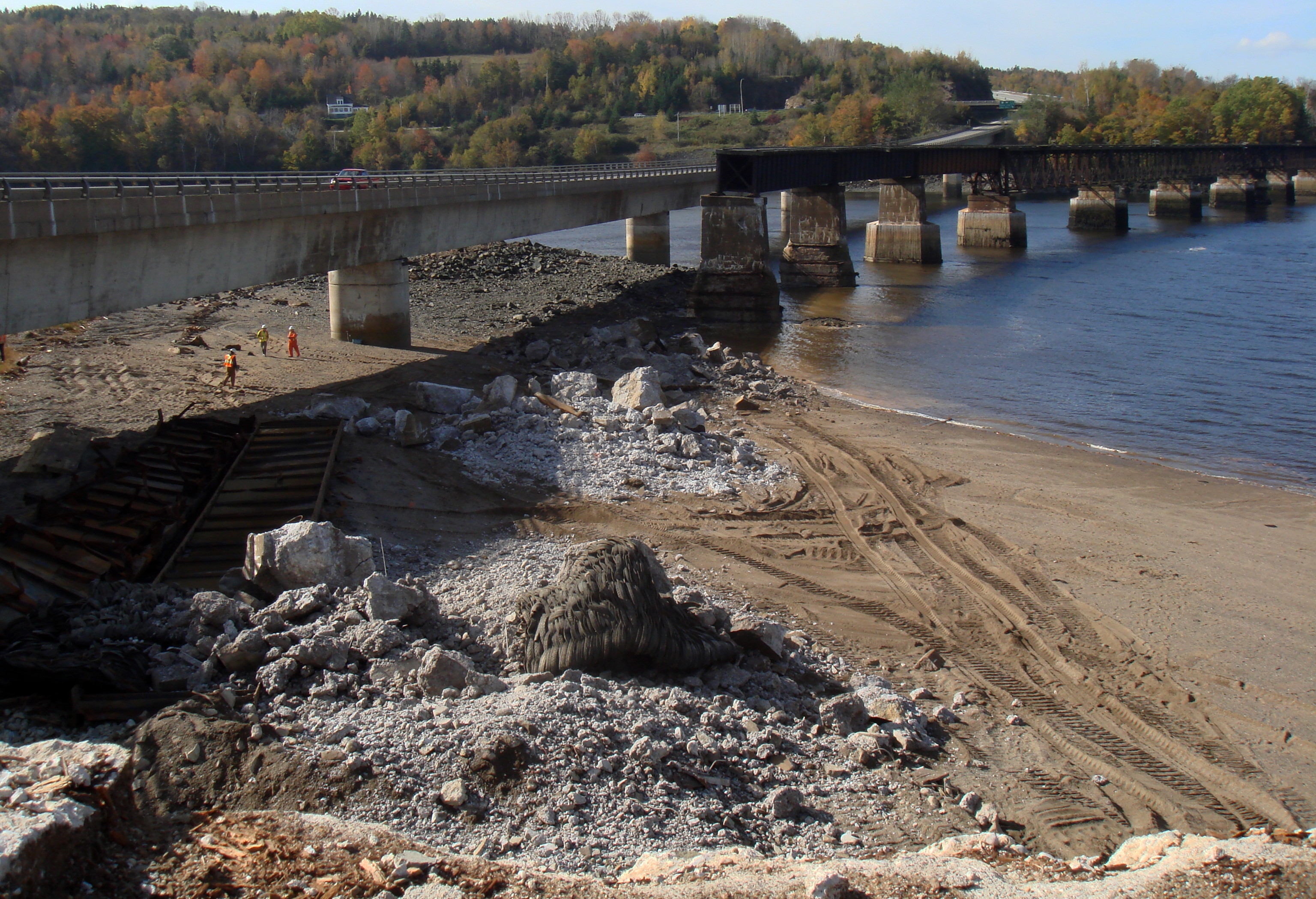 Dominion Atlantic Railway: Bear River Bridge, Digby County, Nova Scotia, 18 Oct 2011