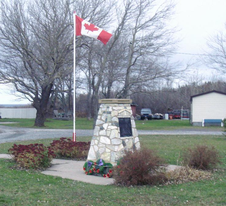 New Victoria, Nova Scotia: war memorial monument
