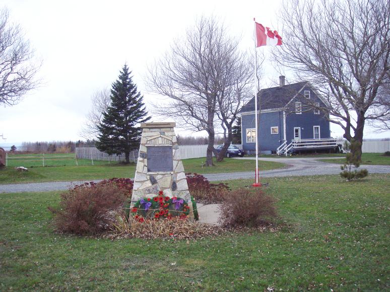 New Victoria, Nova Scotia: war memorial monument