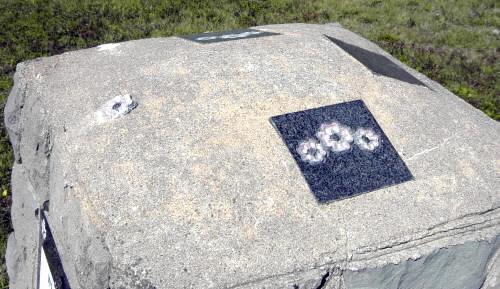New Harbour: top of war memorial