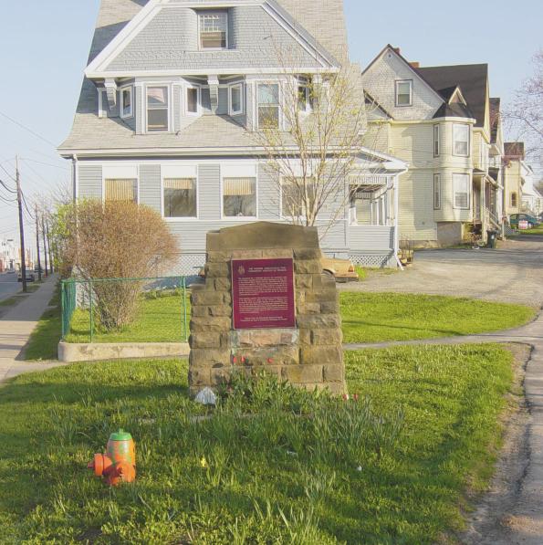Monument commemorating the founding of the Windsor Agricultural Fair in 1765