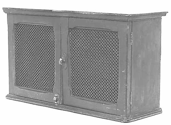 Titanic cabinet