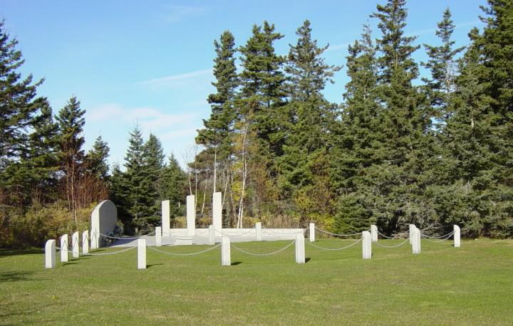 Swissair Flight 111 memorial, Bayswater: general view looking north-west